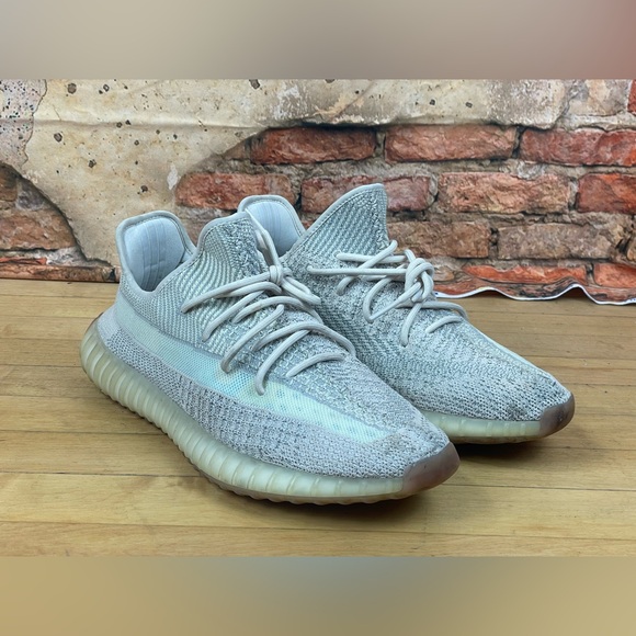 Adidas Yeezy Boost 350 V2 “Citrin Reflective” Sneaker - Picture 4 of 13